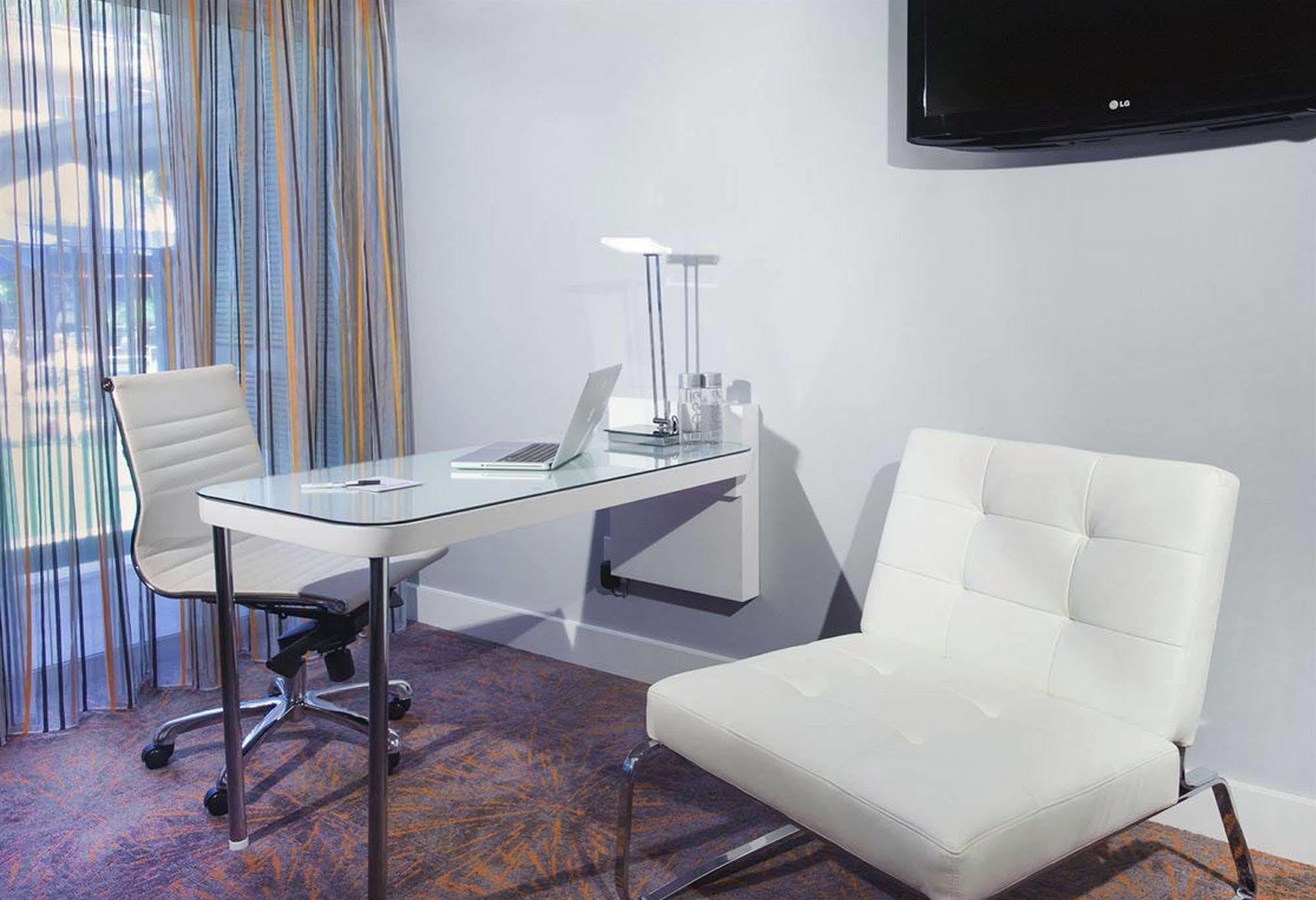 לוס אנג'לס Sportsmen'S Lodge Hotel מראה חיצוני תמונה